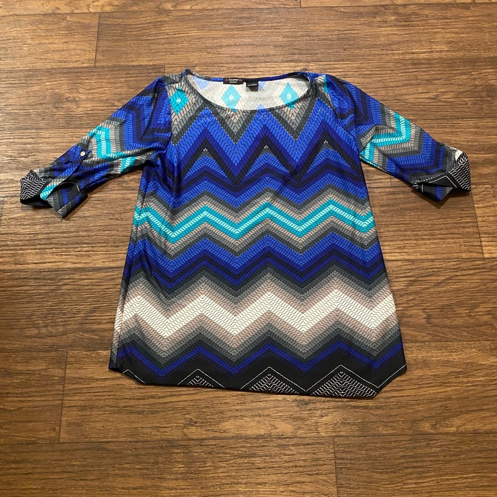 Cocomo Blue and Black Geometric‎ Top